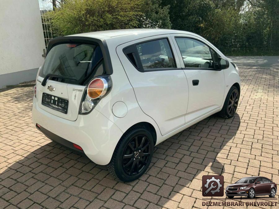 Baie ulei chevrolet spark 2012