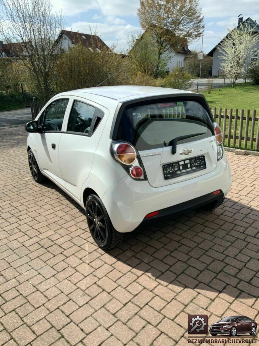 Baie ulei chevrolet spark 2012